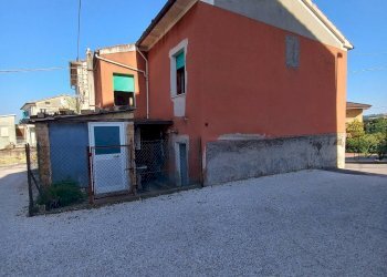 Foto 3 - Casa indipendente Berarde
 
21, Massa Fermana - foto 3