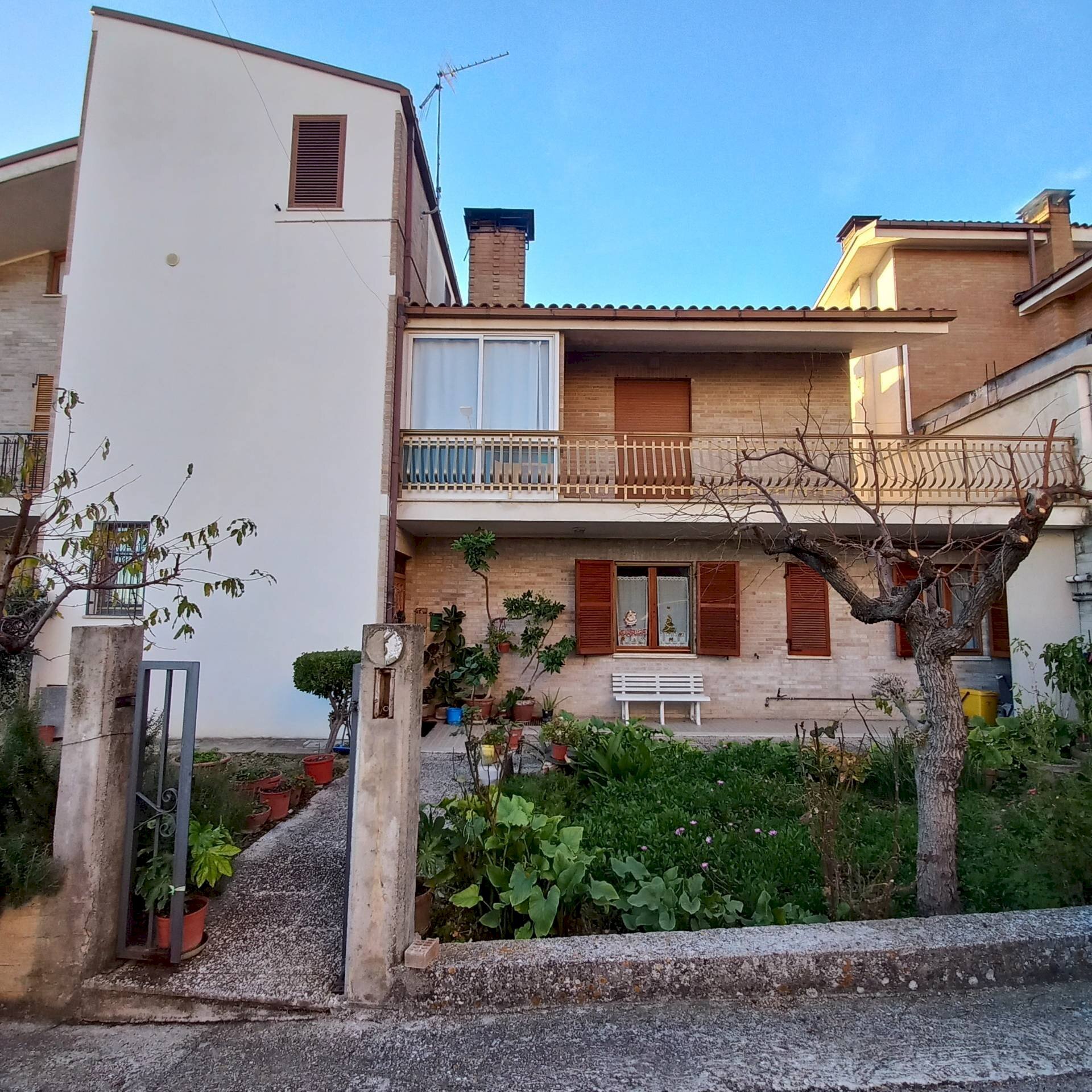 Foto 1 - Quadrilocale via Spontini
 
3, Montottone - foto 1