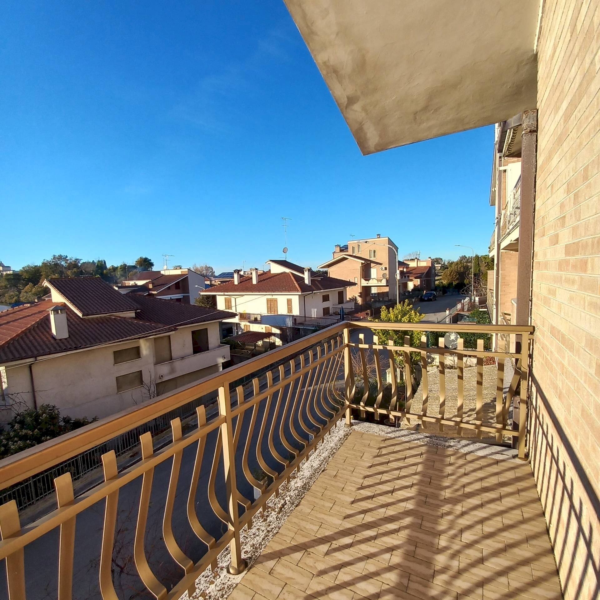 Foto 2 - Quadrilocale via Spontini
 
3, Montottone - foto 2