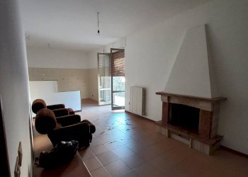 Foto 10 - Quadrilocale via Spontini
 
3, Montottone - foto 10