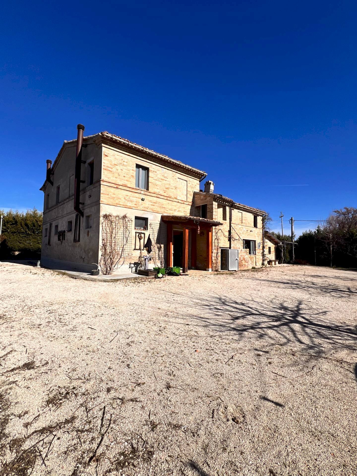 Foto 1 - Attività Commerciale c.da Montefiore
 
89, Recanati - foto 1