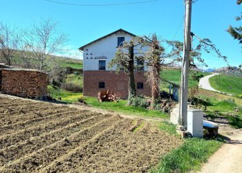 Foto 1 - Casa indipendente Contrada San Salvatore Tenna
 
12, Santa Vittoria in Matenano - foto 1