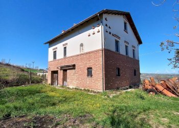 Foto 4 - Casa indipendente Contrada San Salvatore Tenna
 
12, Santa Vittoria in Matenano - foto 4