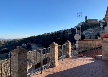 Foto 1 - Independent house Via San Martino
 
52, Montegiorgio - photo 1