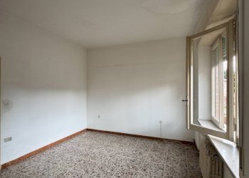 Foto 5 - Four-room apartment Piazza Mario Cifala
 
8, Montottone - photo 5