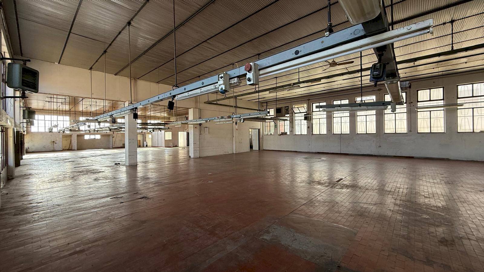 Foto 2 - Laboratory Dante Alighieri
 
62, Monte Urano - photo 2