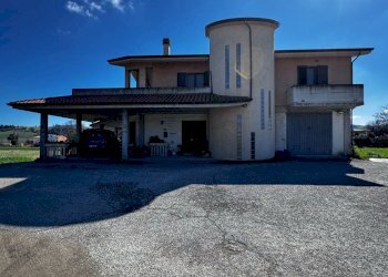 Foto 2 - Independent house Via Manilo Massini
 
5, Montegiorgio - photo 2