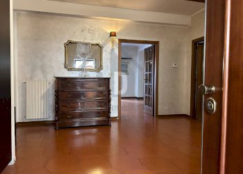 Foto 2 - Trilocale VIA MONTE SANTO
 
36, Cosenza - foto 2