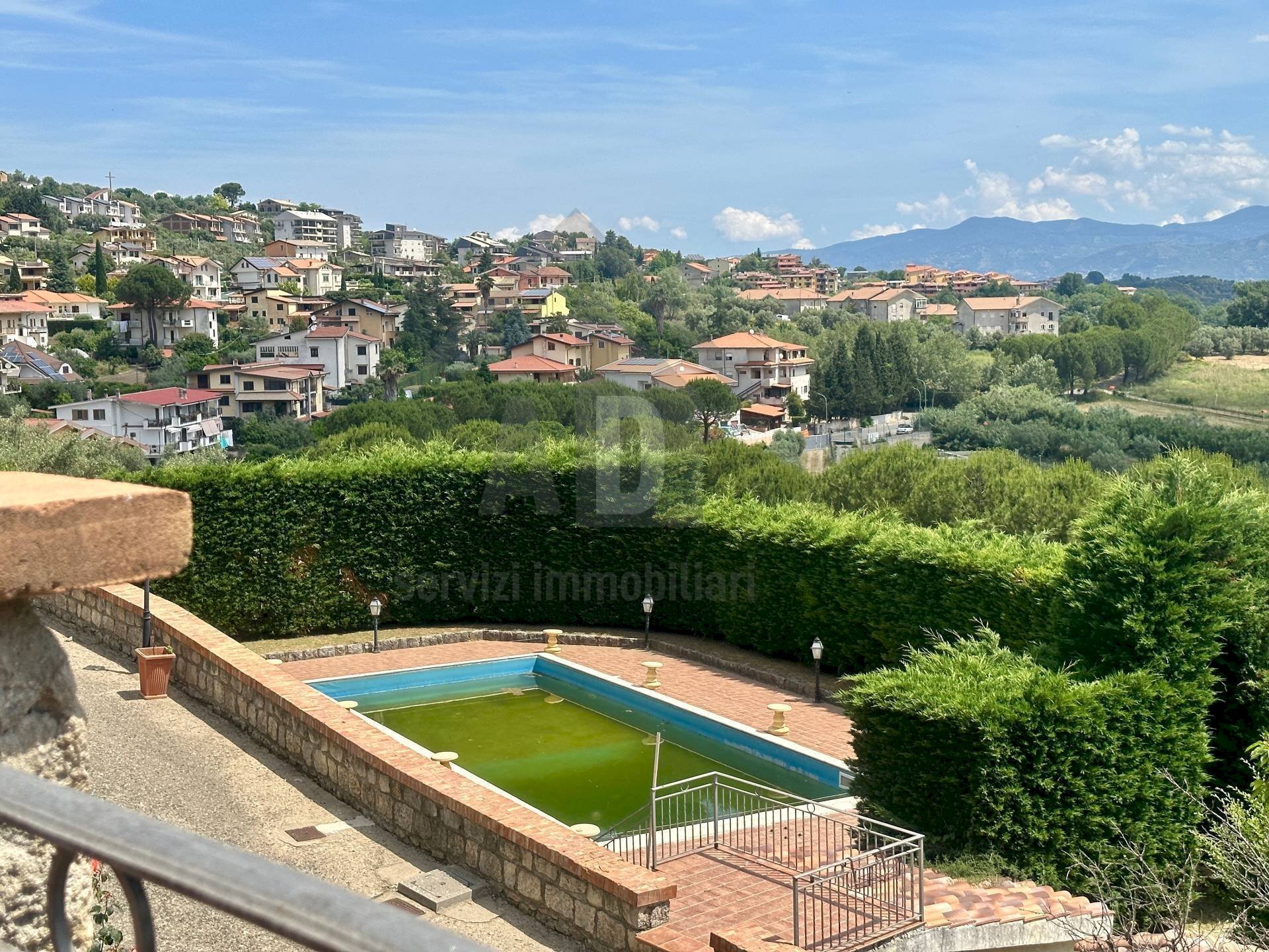 Foto 1 - Villa VIALE VIRGILIO
 
9, Mendicino - photo 1