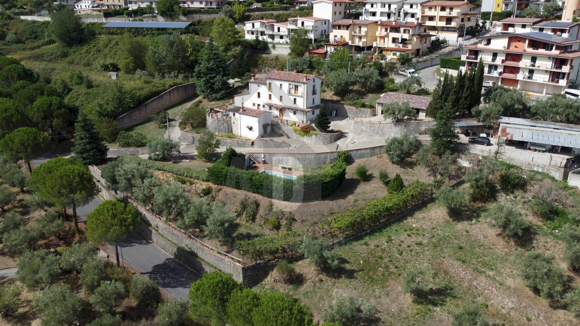 Foto 2 - Villa VIALE VIRGILIO
 
9, Mendicino - photo 2