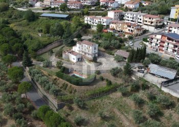 Foto 32 - Villa VIALE VIRGILIO
 
9, Mendicino - photo 32