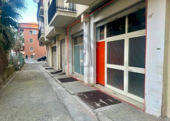 Foto 5 - Magazzino VIA SIMONETTA
31, Cosenza - foto 5