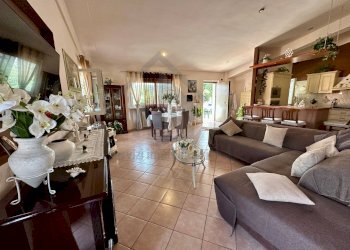 Foto 1 - Villa VIA ALESSANDRO IL MOLOSSO
 
10, Mendicino - photo 1