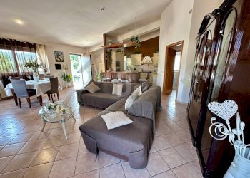 Foto 7 - Villa VIA ALESSANDRO IL MOLOSSO
 
10, Mendicino - photo 7