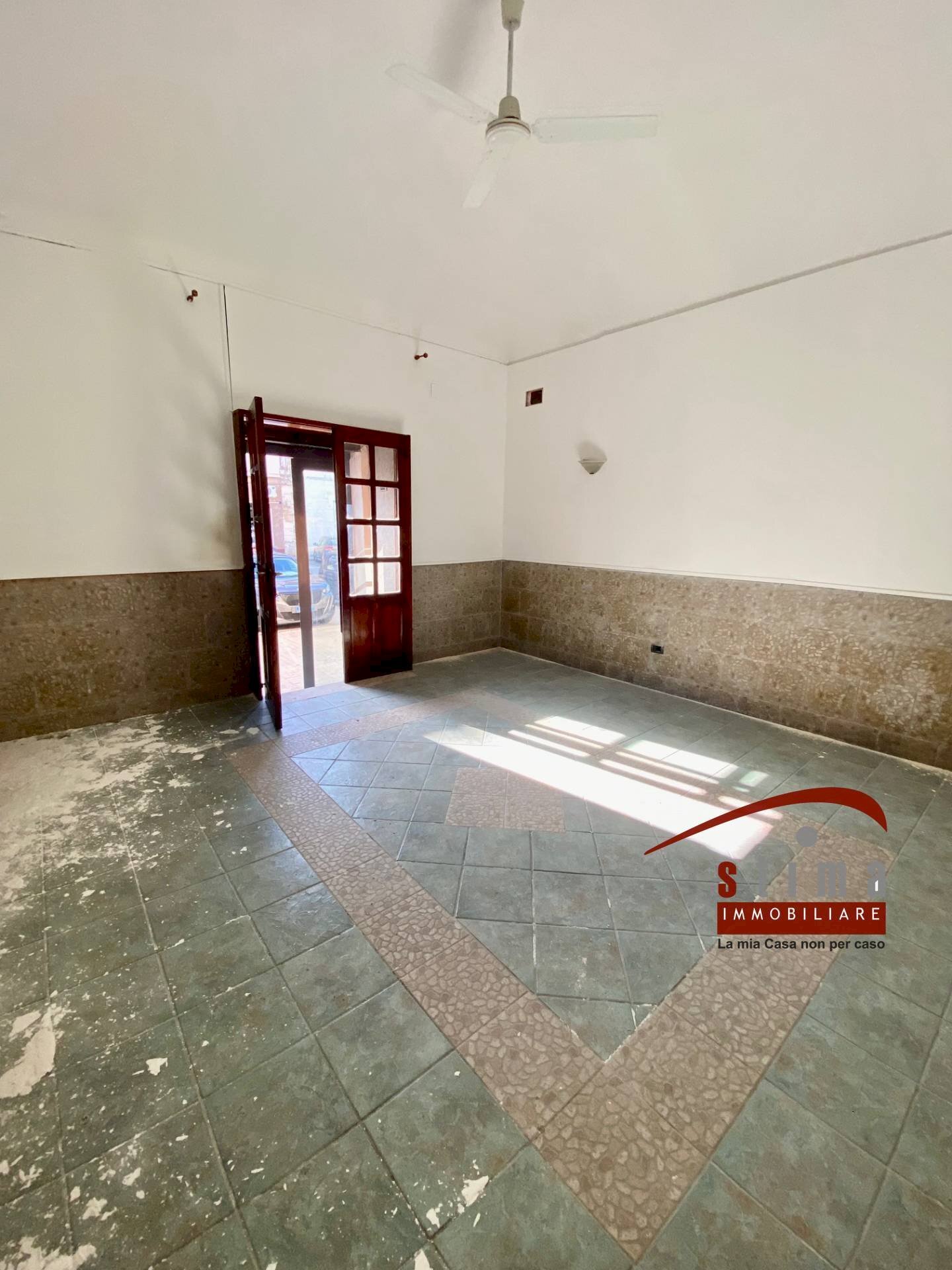 Foto 1 - Commercial Premises LARGO EMPEDOCLE, Siracusa - photo 1