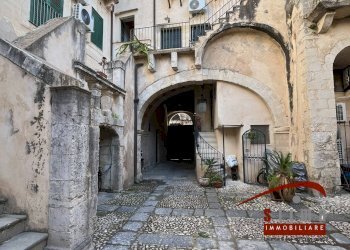 Foto 22 - Bilocale via Del Teatro
 
4, Siracusa - foto 22