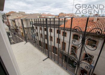 Foto 9 - Stable - Palace Via mazzini
 
75, Bussolengo - photo 9