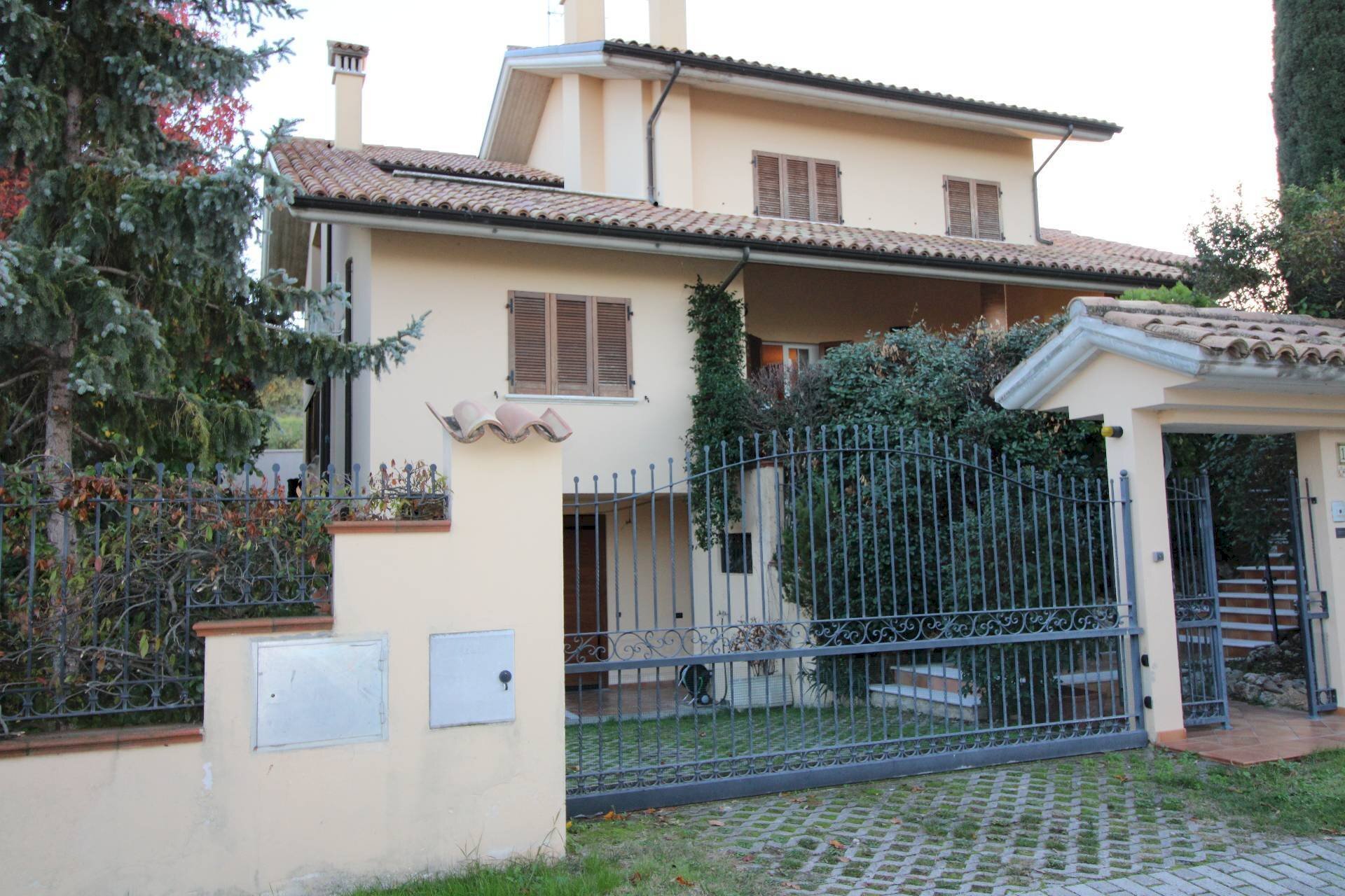 Foto 1 - Villa via ugo foscolo, Appignano del Tronto - foto 1