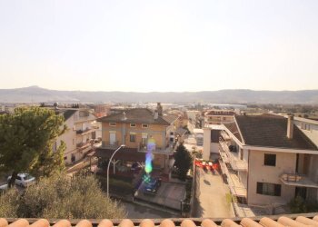 Foto 51 - Independent house via nino bixio
 
32, Monsampolo del Tronto - photo 51