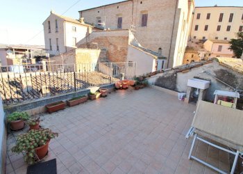 Foto 1 - Independent house via mazzini
 
22, Monsampolo del Tronto - photo 1