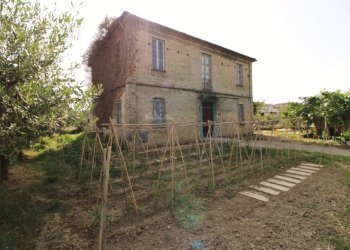 Foto 1 - Rustico via del gabbiano
 
36, San Benedetto del Tronto - foto 1