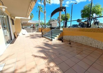 Foto 3 - Locale Commerciale LUNGOMARE EUROPA
 
62, Martinsicuro - foto 3