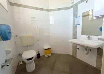 Foto 12 - Locale Commerciale LUNGOMARE EUROPA
 
62, Martinsicuro - foto 11