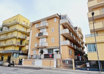 Foto 1 - Bilocale Via Clara Maffei
 
97, San Benedetto del Tronto - foto 1