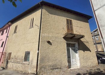 Foto 4 - Casa indipendente piazza regina margherita
 
4, Maltignano - foto 4