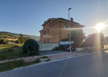 Foto 23 - Quadrilocale via gentile da fabirano
 
15, Campofilone - foto 23