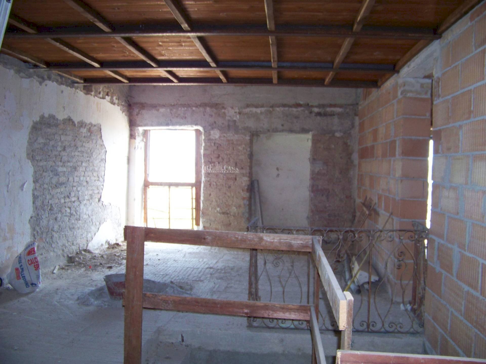 Foto 4 - Quadrilocale Via Piccolomini
 
12, Spinetoli - foto 3