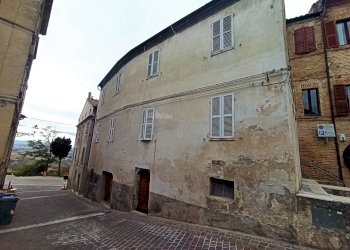 Foto 2 - Casa indipendente largo Giuseppe Speranza, Ripatransone - foto 2