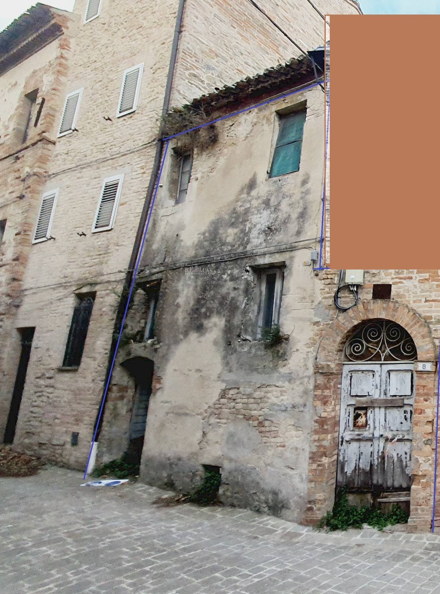 Foto 1 - Independent house via garibaldi
 
18, Montefiore dell'Aso - photo 1