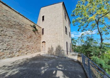 Foto 2 - Quadrilocale Piazza del forte, Acquaviva Picena - foto 2