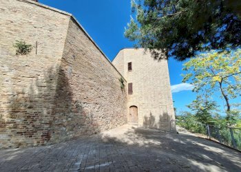 Foto 3 - Quadrilocale Piazza del forte, Acquaviva Picena - foto 3