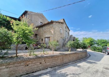 Foto 1 - Rustic frazione Scalelle, Roccafluvione - photo 1