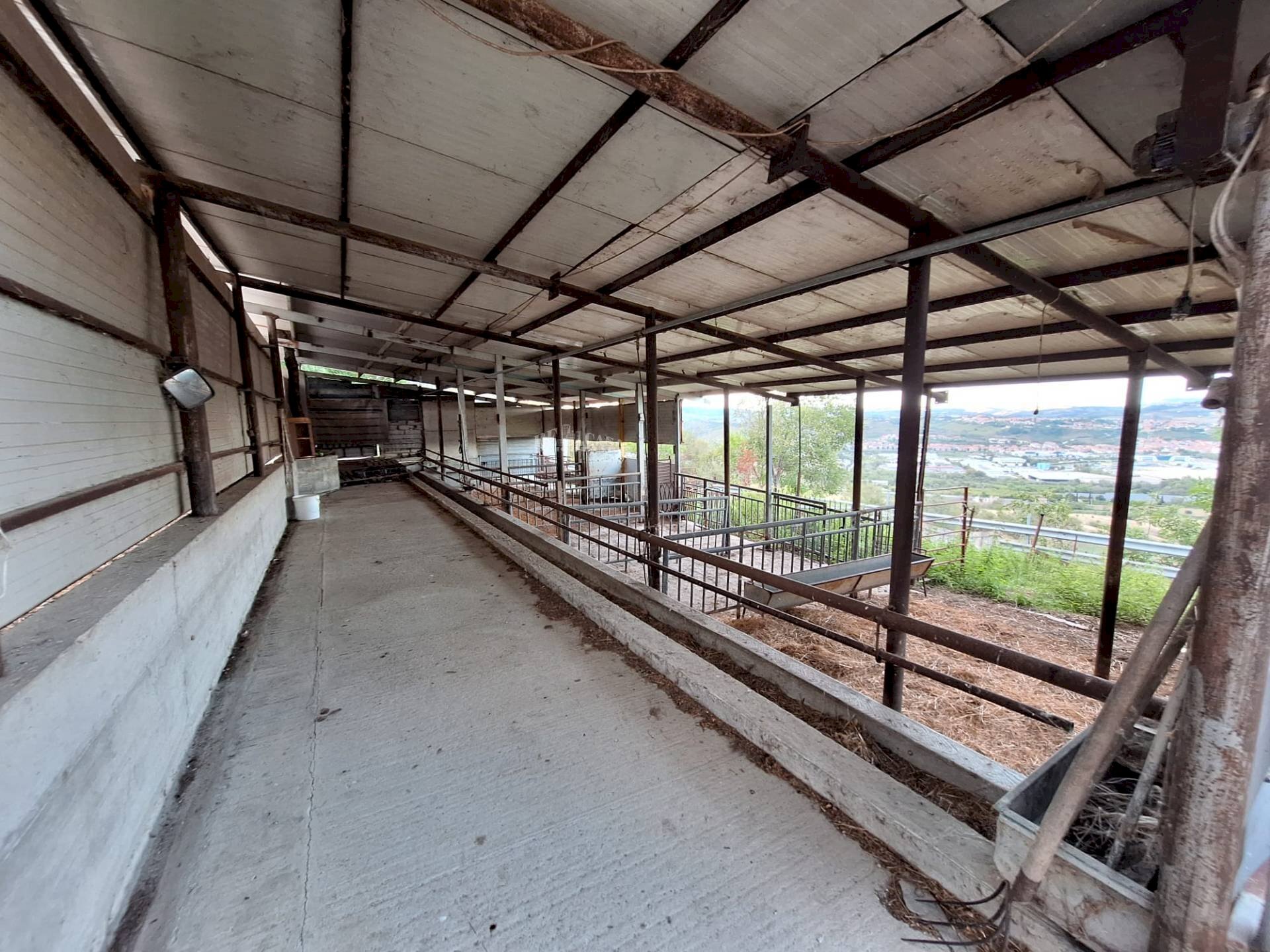 Foto 3 - Commercial Activity 2, Maltignano - photo 3