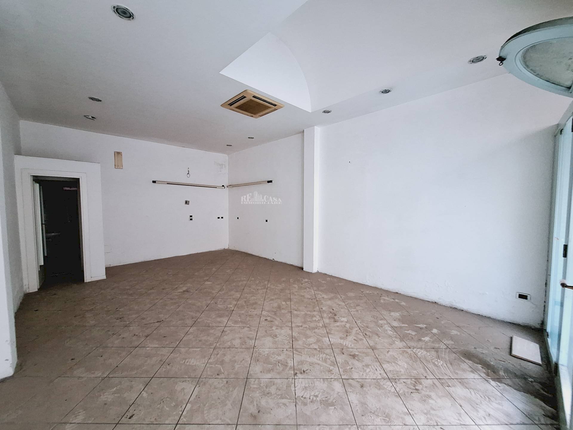 Foto 3 - Commercial Premises via risorgimento, San Benedetto del Tronto - photo 3