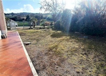 Foto 10 - Casa indipendente strada provinciale 91
 
40, Montefiore dell'Aso - foto 10