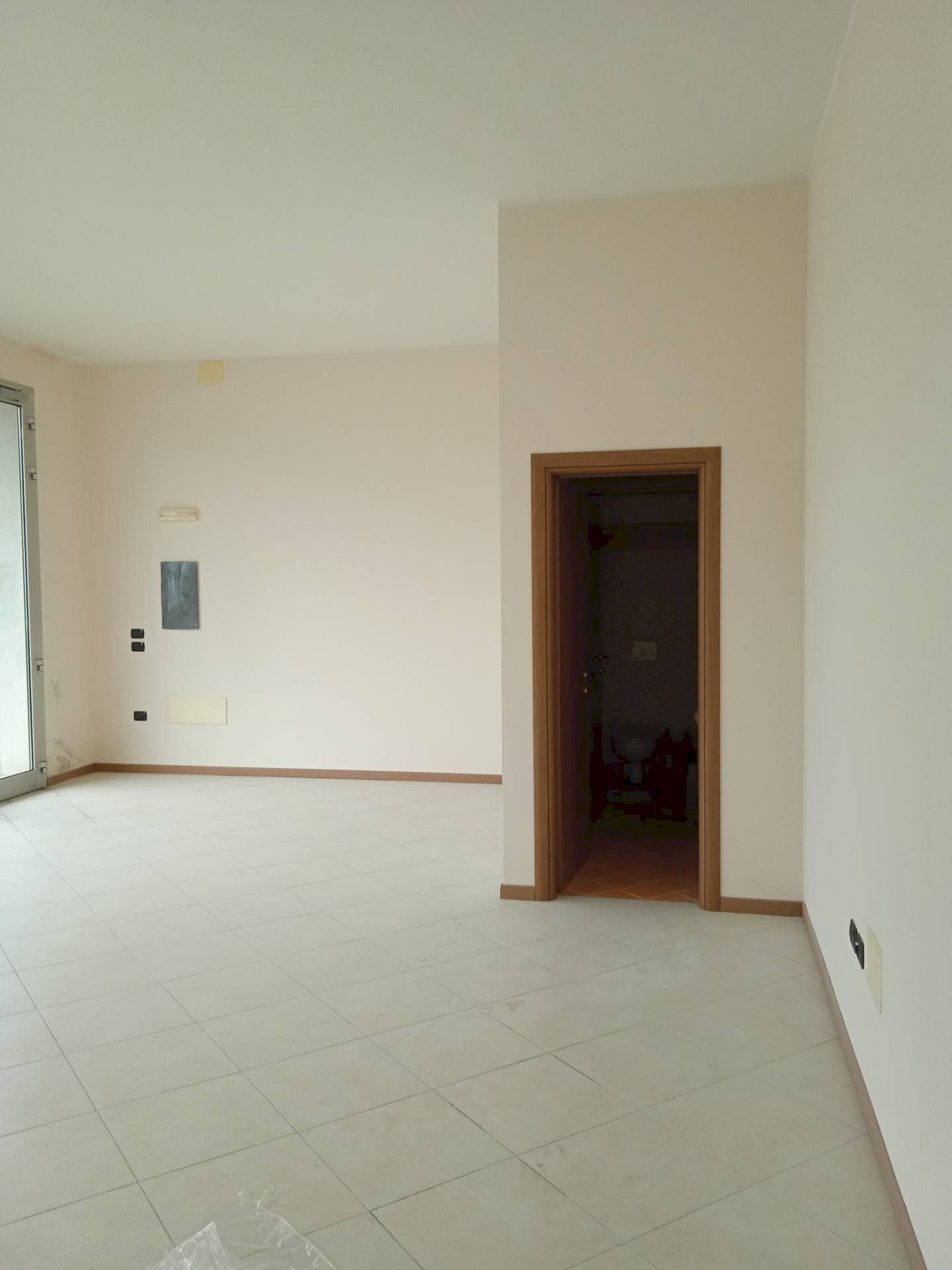 Foto 3 - Negozio via Bosnia
 
4, San Mauro Pascoli - foto 3