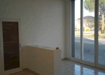 Foto 13 - Laboratorio via Emilia
 
3500, Longiano - foto 13