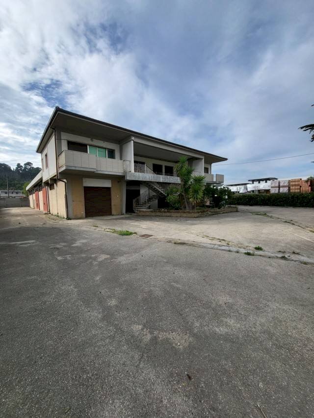 Foto 3 - Capannone Strada statale 16, Silvi - foto 3