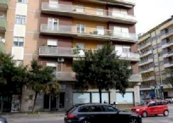 Foto 1 - Locale Commerciale Viale Marconi, Pescara - foto 1