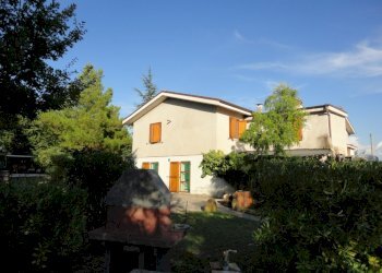 Foto 1 - Rustic Via Santa Maria Del Monte
 
18, Poggio San Marcello - photo 1