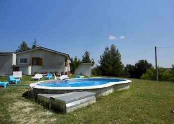 Foto 2 - Rustic Via Santa Maria Del Monte
 
18, Poggio San Marcello - photo 2