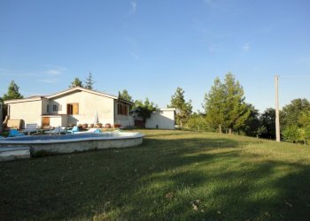 Foto 13 - Rustic Via Santa Maria Del Monte
 
18, Poggio San Marcello - photo 13