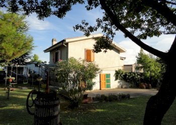 Foto 14 - Rustic Via Santa Maria Del Monte
 
18, Poggio San Marcello - photo 14