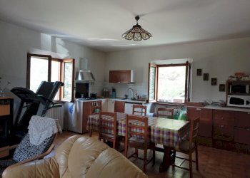 Foto 31 - Rustic Via Santa Maria Del Monte
 
18, Poggio San Marcello - photo 31