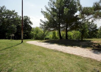 Foto 33 - Rustic Via Santa Maria Del Monte
 
18, Poggio San Marcello - photo 33