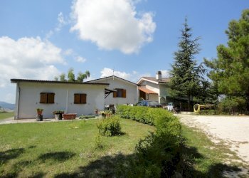 Foto 35 - Rustic Via Santa Maria Del Monte
 
18, Poggio San Marcello - photo 35